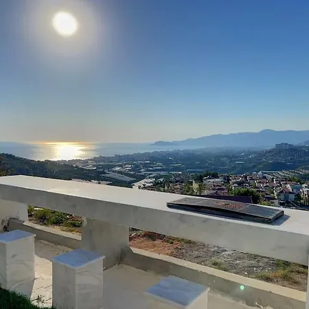 Sea View With Jacuzzi, 4 Bedrooms In - Dolcevita Villa