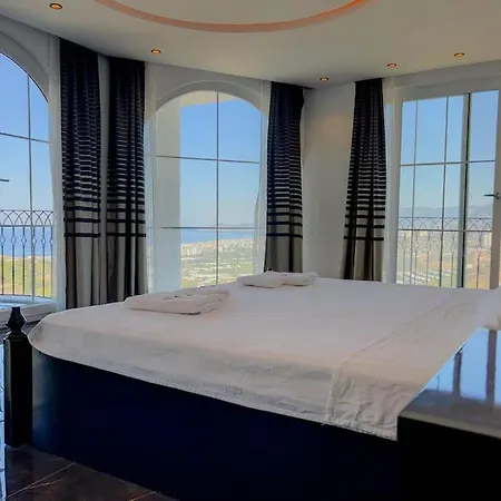빌라 Sea View With Jacuzzi, 4 Bedrooms In - Dolcevita 알란야