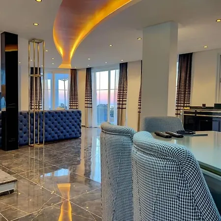 Sea View With Jacuzzi, 4 Bedrooms In - Dolcevita Vilă