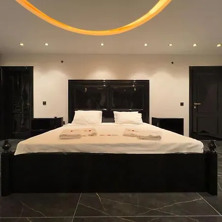 Sea View With Jacuzzi, 4 Bedrooms In - Dolcevita *